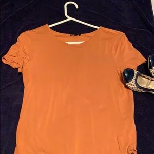 Premise- like new tee